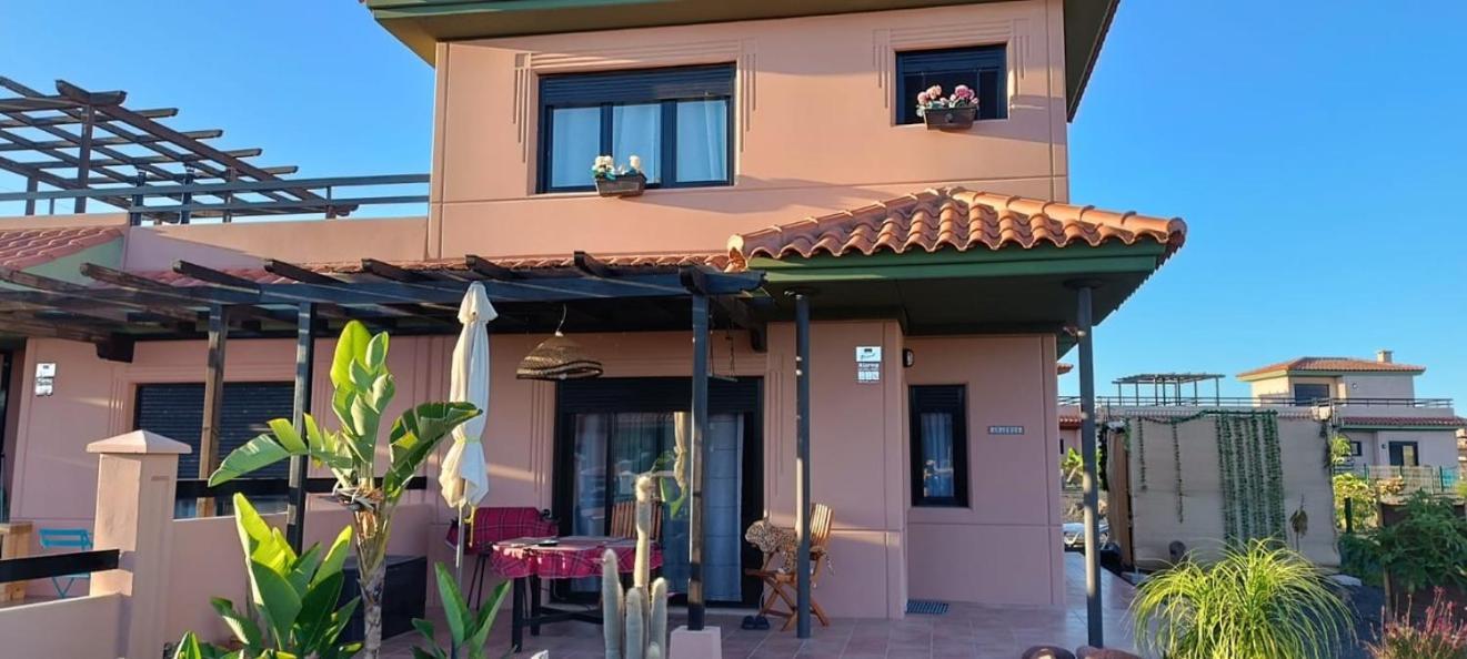 Amadeus Villa La Oliva Exterior photo
